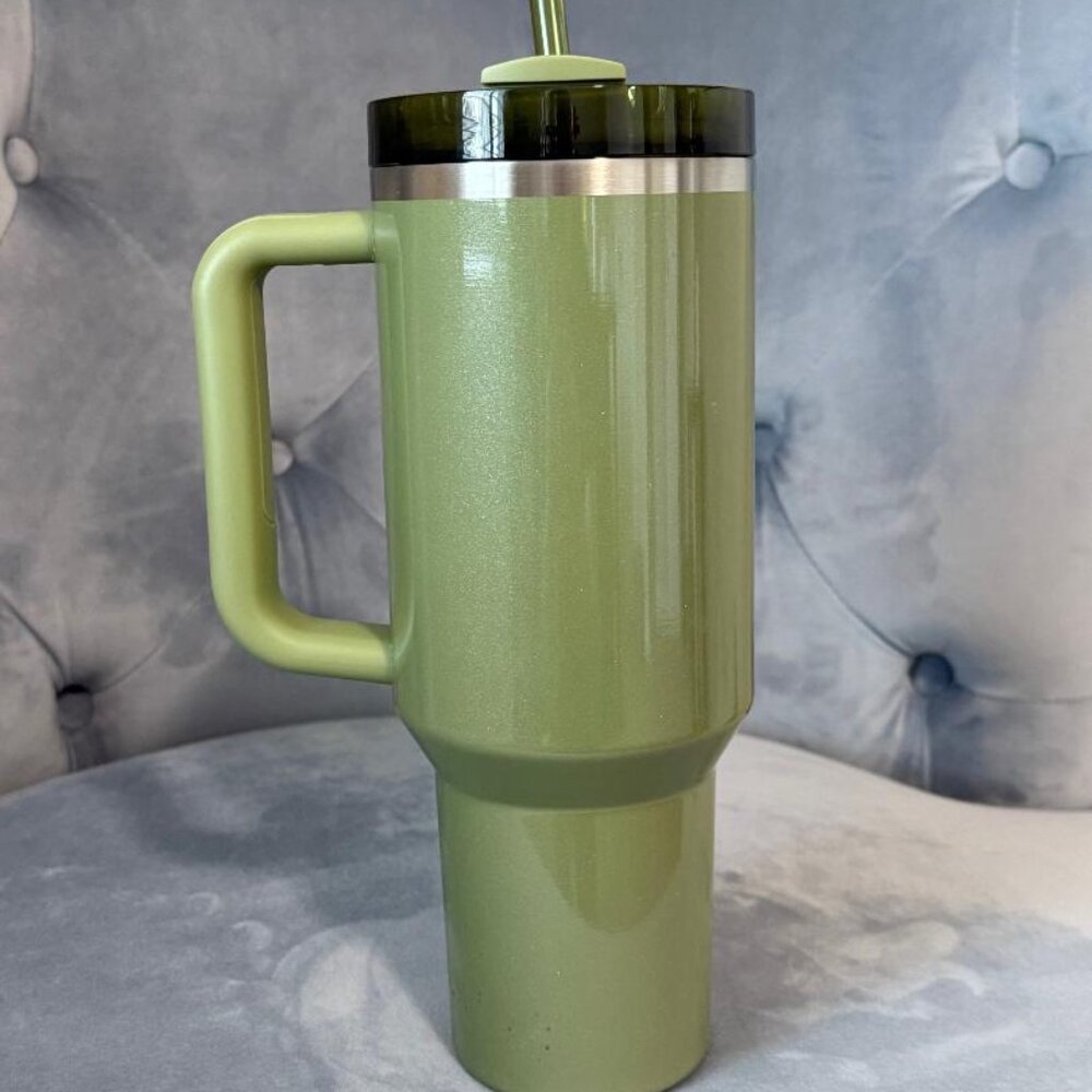 Stanley + Starbucks Militar Green Quencher Vacuum Cold-To-Go Cup, 40 Fl NWT - Picture 2 of 6